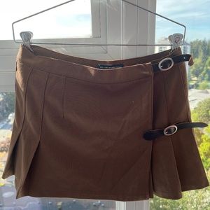 Brandy Melville mini skirt